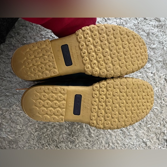 LL Bean boots (women’s size 10) - Picture 6 of 15